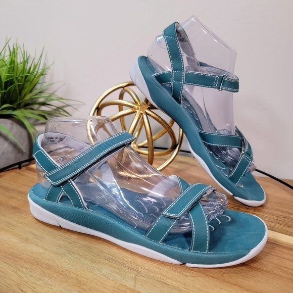 NWOT Clarks Women's Tresca Trace Ankle Strap Outdoor Sandal Teal 8.5 - Picture 8 of 16